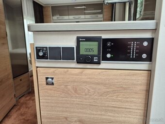 Obytný přívěs DETHLEFS NOMAD 530 DR - 16