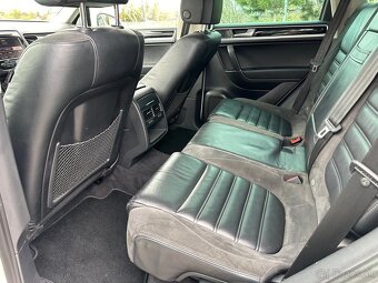 VW Touareg 3.0 TDI V6 180kW 4x4 R-Line Koža Navi - 16