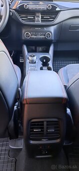 Predám  Ford Kuga 2.0 TDCi EcoBlue 150k ST-Line A/T AWD (202 - 16