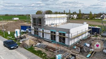 Kráľova pri SENCI - Novostavba prízemného rodinného domu vo  - 16
