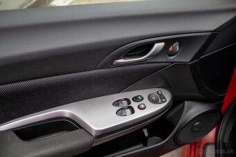 Honda Civic 1,4i-VTEC 73kW - 16