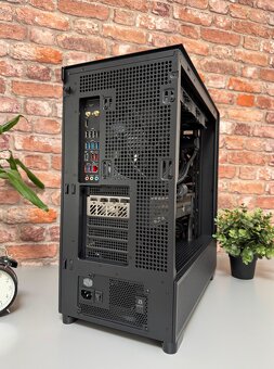 Ryzen 7 9800X3D\32GB\RX 9700XT\SSD\850W Zdroj - 16