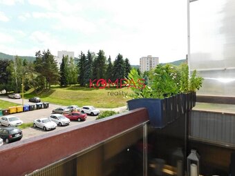4-IZB. BYT PO KVALITNEJ REKONŠTRUKCII, KOMPLETNE ZARIADENÝ S - 16