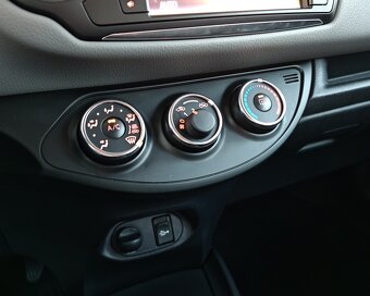 Toyota Yaris 1.33 Dual VVT-i Style - 16