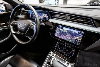Audi Q8 E-tron - 16