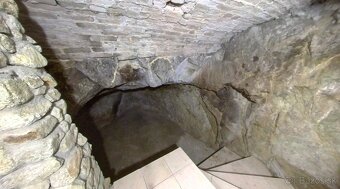 Predaj-Rodinný dom na Hradnom kopci-BA I Staré mesto - 16