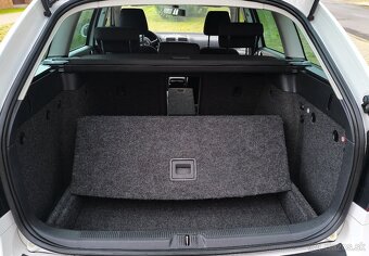 ŠKODA OCTAVIA COMBI 2.0 TDi 103KW CR FAMILY XENON NAVI ŤAŽNÉ - 16