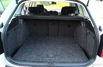 ŠKODA OCTAVIA COMBI 2.0 TDi 103KW CR FAMILY XENON NAVI ŤAŽNÉ - 16