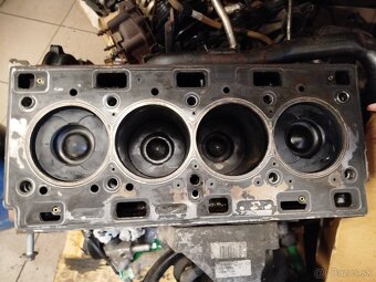 Motor Renault 2,5dti 107kw G9U 630 - 16