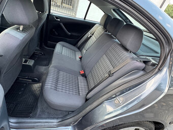 Škoda Octavia 1.6i TOUR 75kw 102PS  TOP STAV - 16