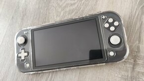 Nintendo Switch Lite (+príslušenstvo) - 16