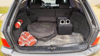 BMW E46 330xi touring 170kW 5st. manual facelift - 16