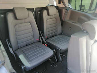 Ford Tourneo Connect 1,5 TDCi, automat, 7 míst TOP stav - 16