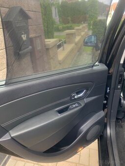 Renault Scenic - 16
