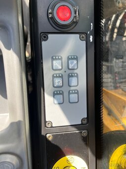 Kolesové rypadlo Liebherr A914 Compact Rail - 16