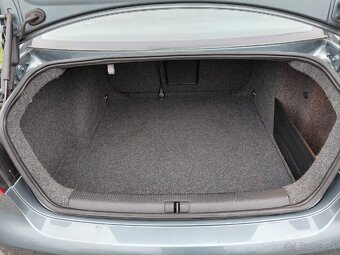 Volkswagen jetta 1.9 tdi 230000km - 16