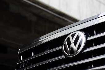 Volkswagen Touareg 3.0 TDI V6 R-Line 4Motion - 16