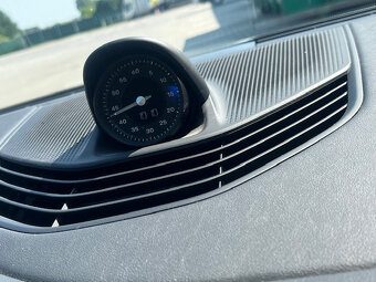 predám porsche taycan turbo ,odpočet DPH - 16