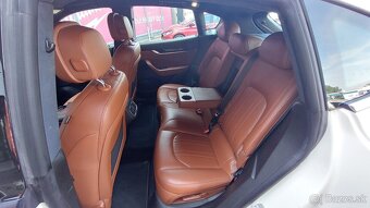 Maserati Levante 3.0D AT8 4x4 - 16