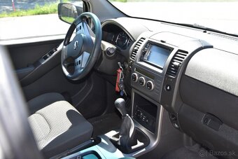Nissan Pathfinder 2.5 dCi terénne - 16