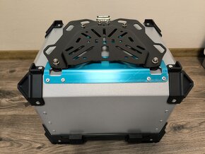 Zadní motokufr TopCase 45L hliníkový - 16
