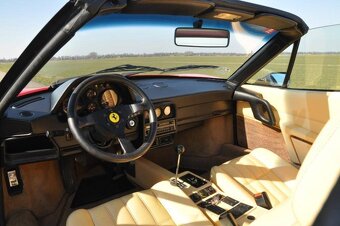 Ferrari 328 GTS z roku 1987 - 16
