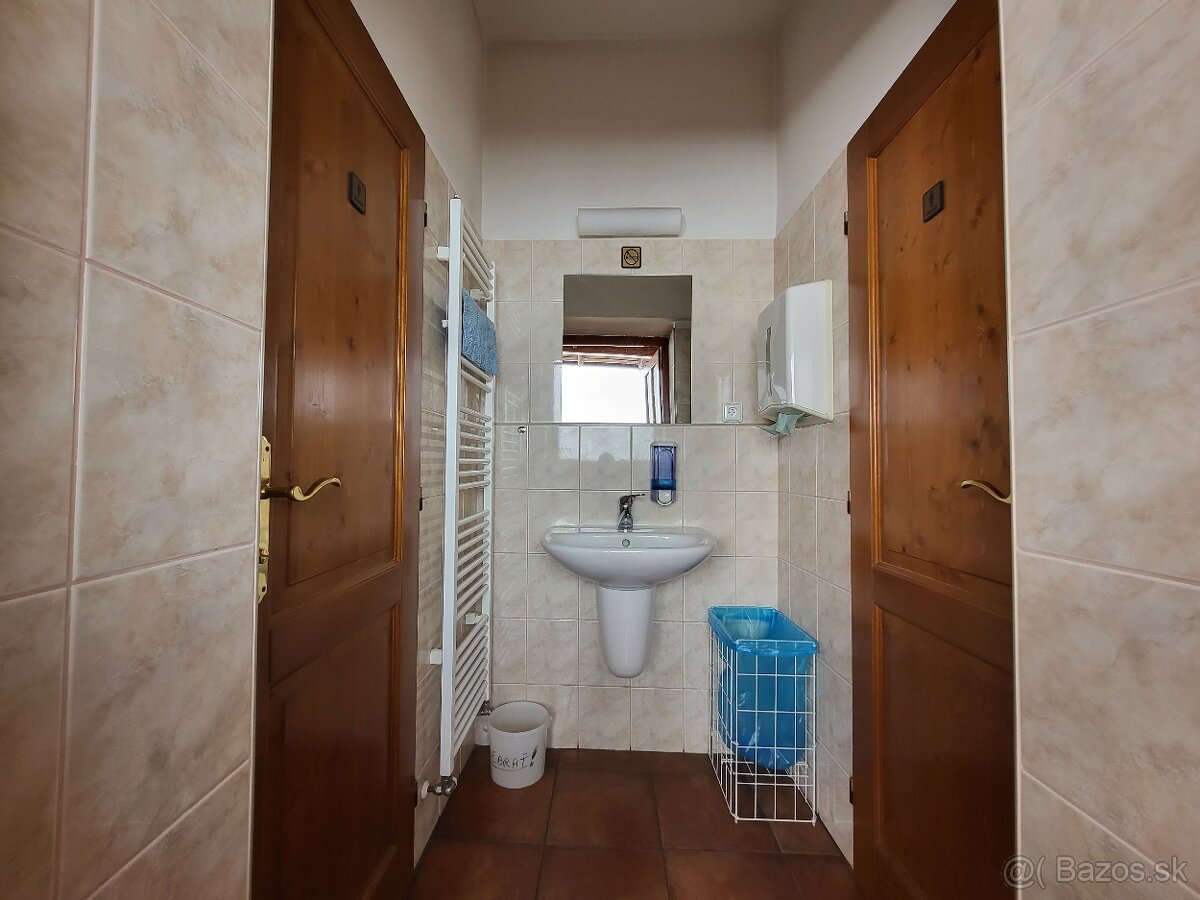 KANCELÁRSKY PRIESTOR - (6 MIESTNOSTÍ) 102,20m², PEZINOK - 17