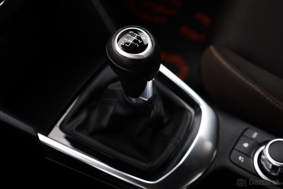 Mazda 2 1.5 Skyactiv G90 Takumi - 17