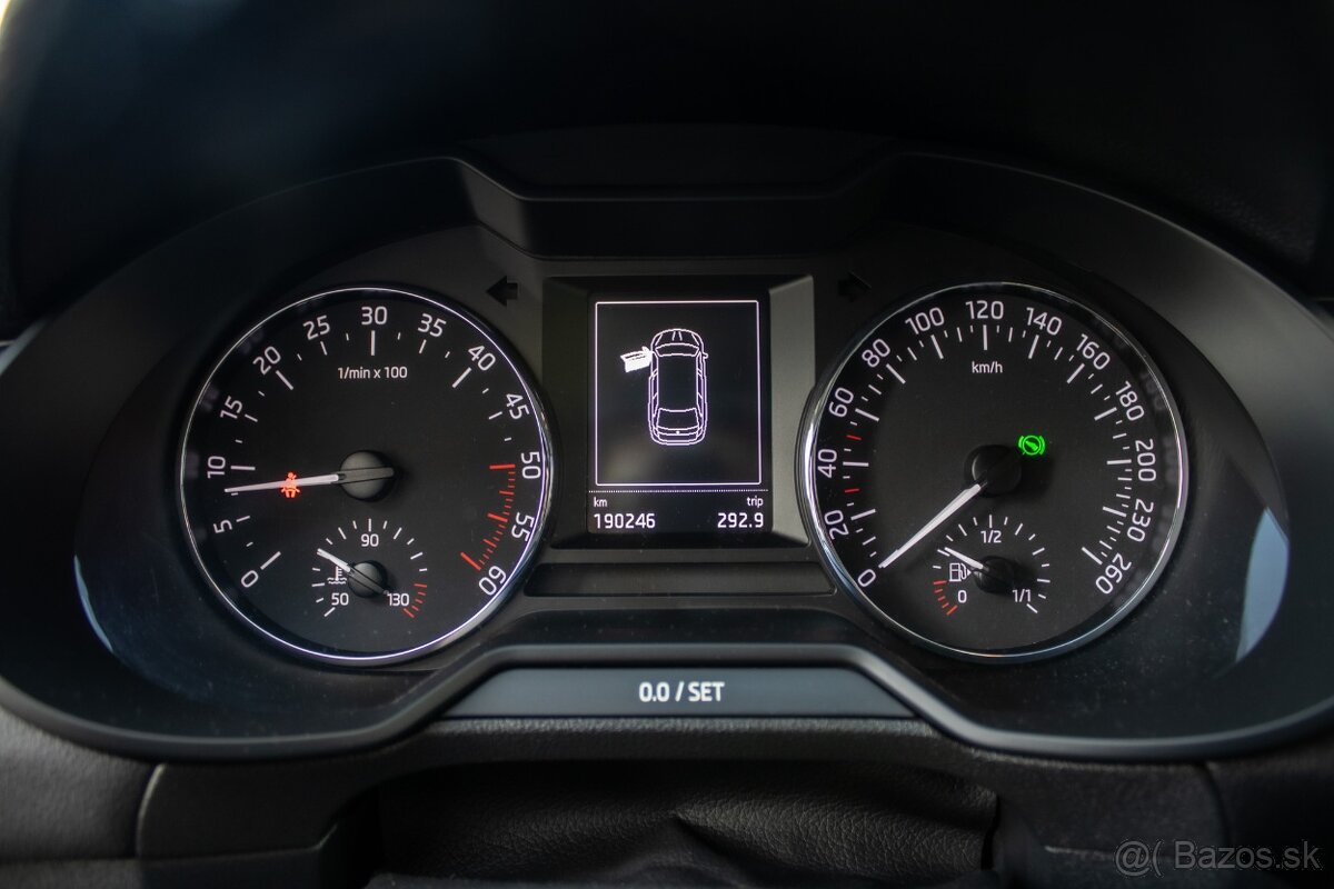 Škoda Octavia Combi 2.0 TDI Ambition DSG - 17