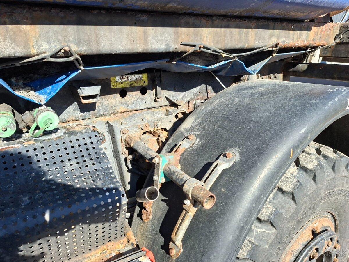 MB UNIMOG U 400 4X4 - 17