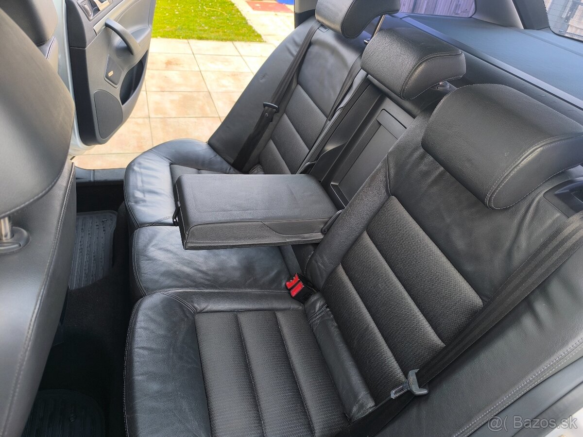 Škoda Octavia Combi Elegance 2,0TDI M6 - 17