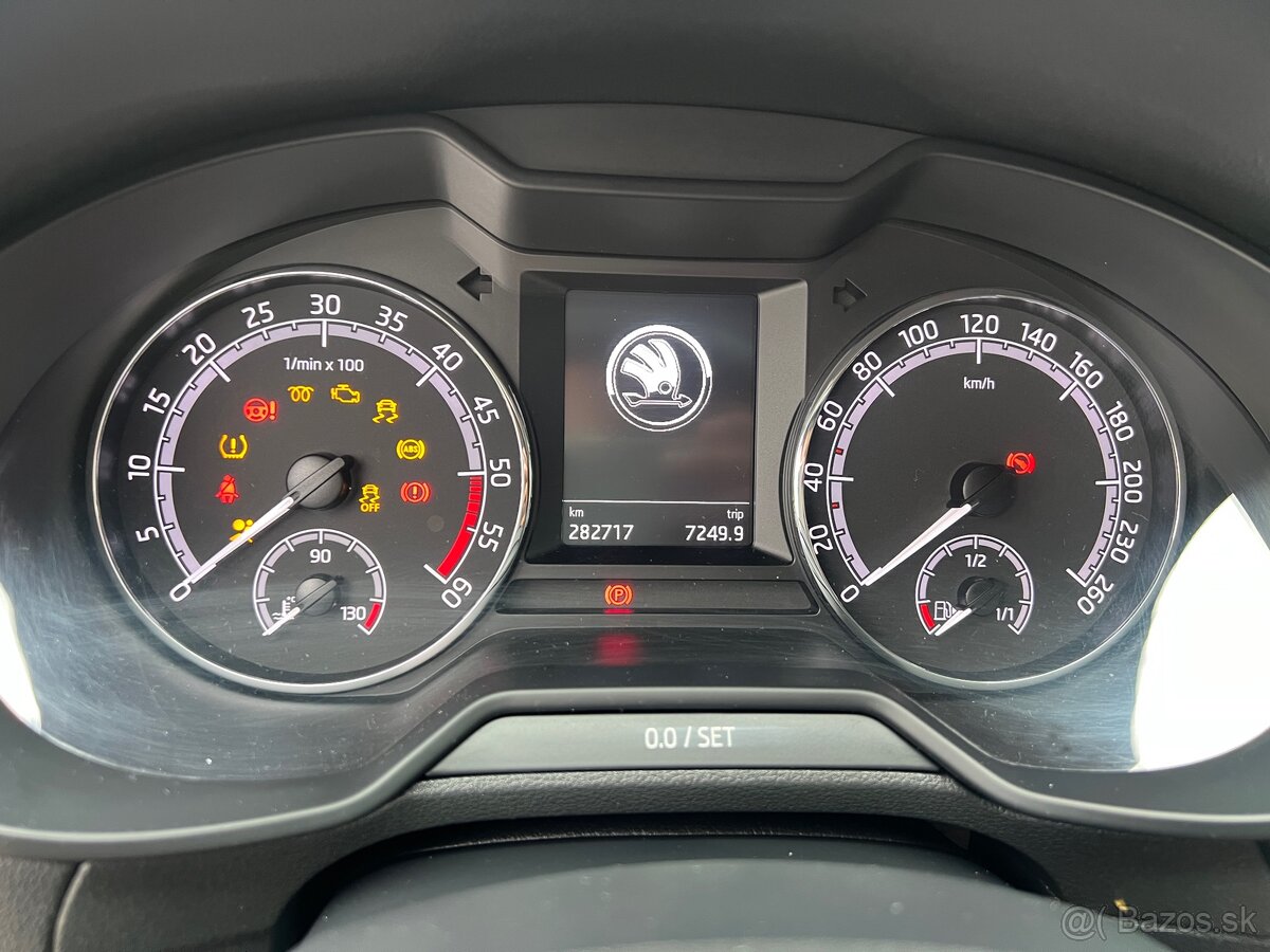 Škoda Octavia 3 Combi 2.0 TDI 110 kW - 17