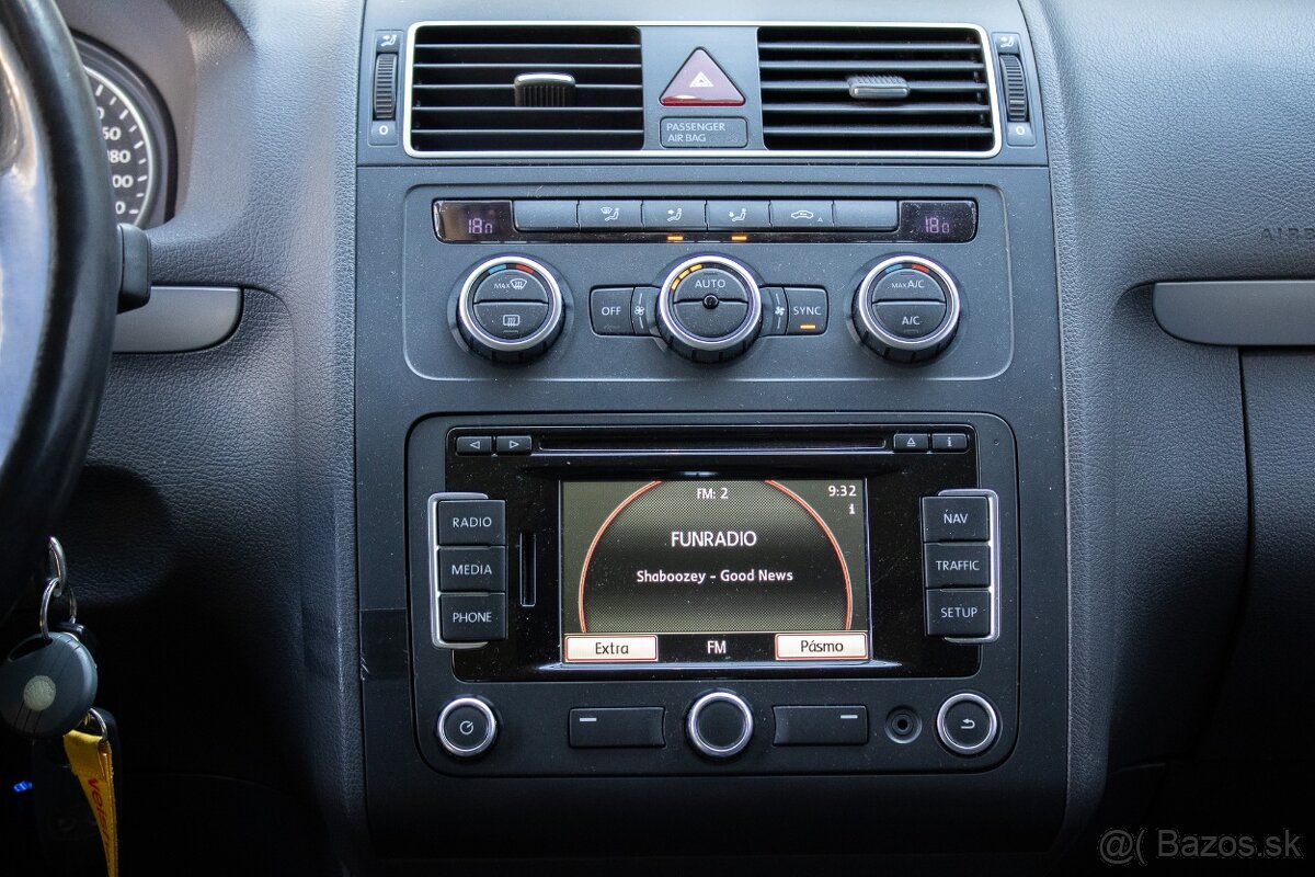 VW Touran 1.6 TDI - 17