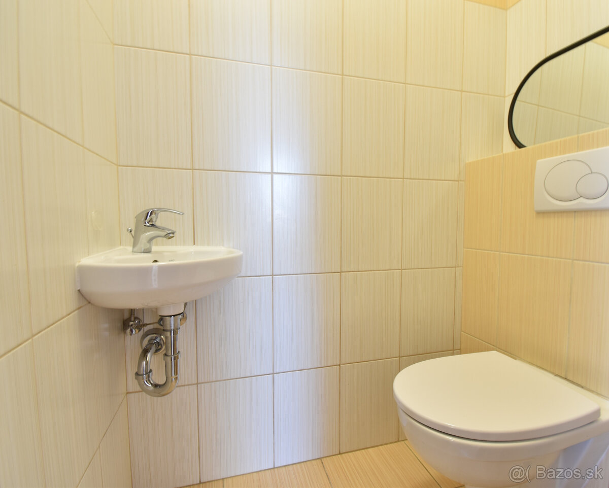 Veľkometrážny 2 izbový byt, CENTRUM, Žilina - 17