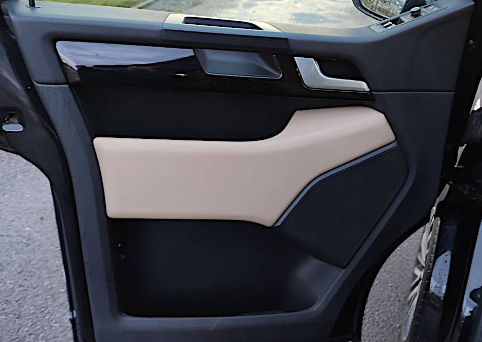 Volkswagen Multivan 2.0 Highline 4motion - 17