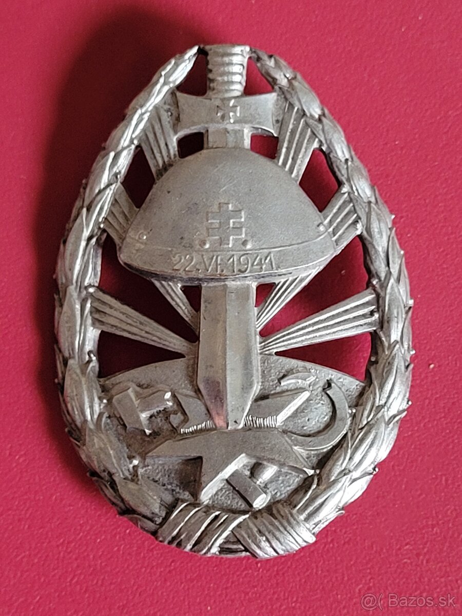 Odznak.vyznamenanie..vf. - 17