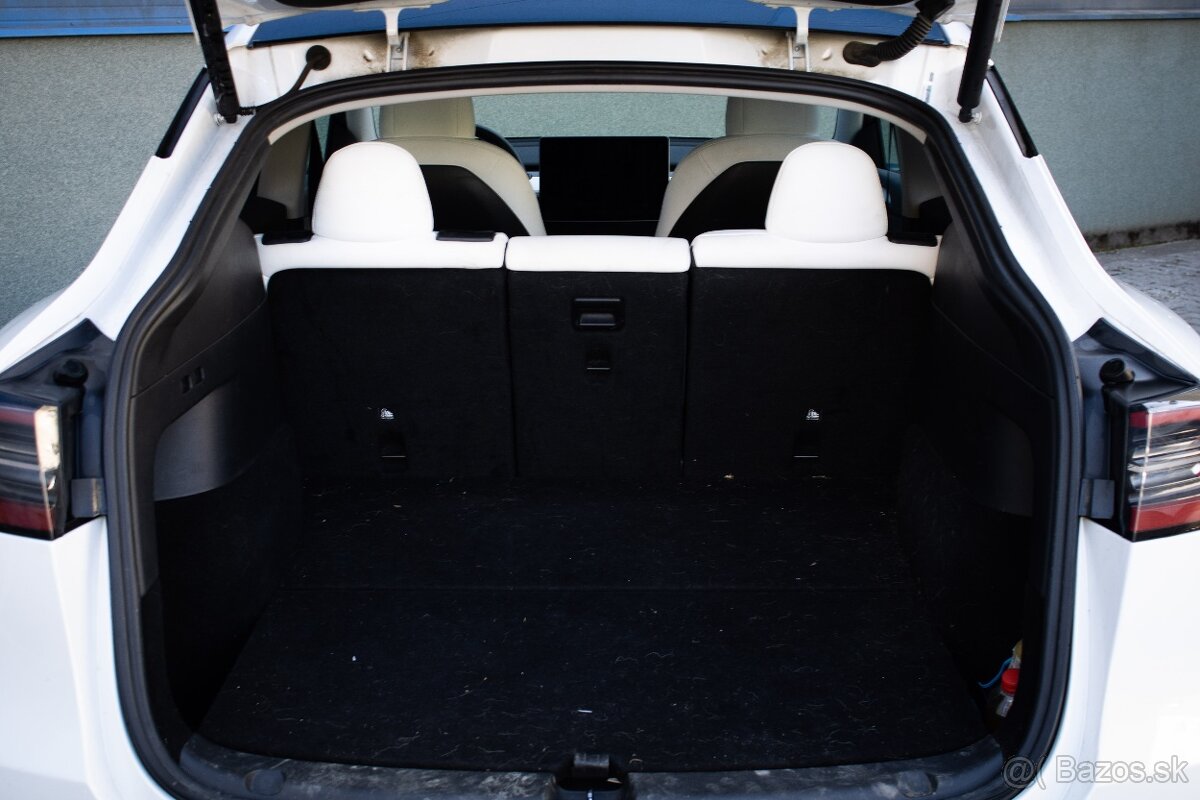 Tesla model Y Long Range Dual Motor 82 kWh, 1. majiteľ - 17
