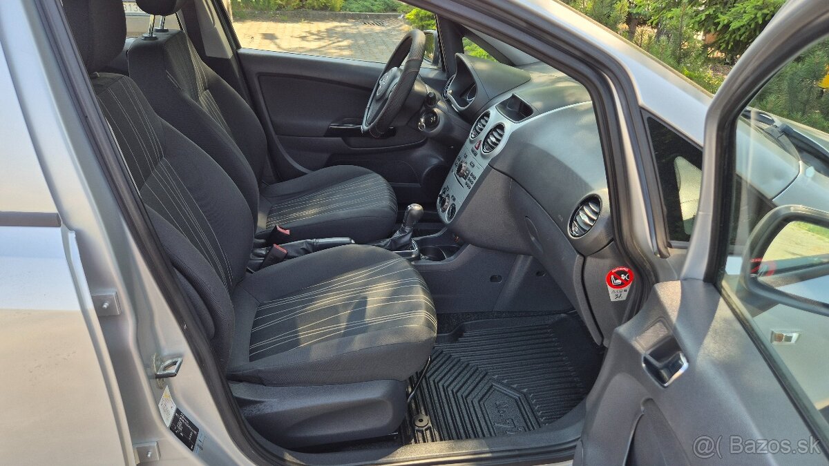 Opel Corsa 1.4 benzín automat rv.10/2009 - 17