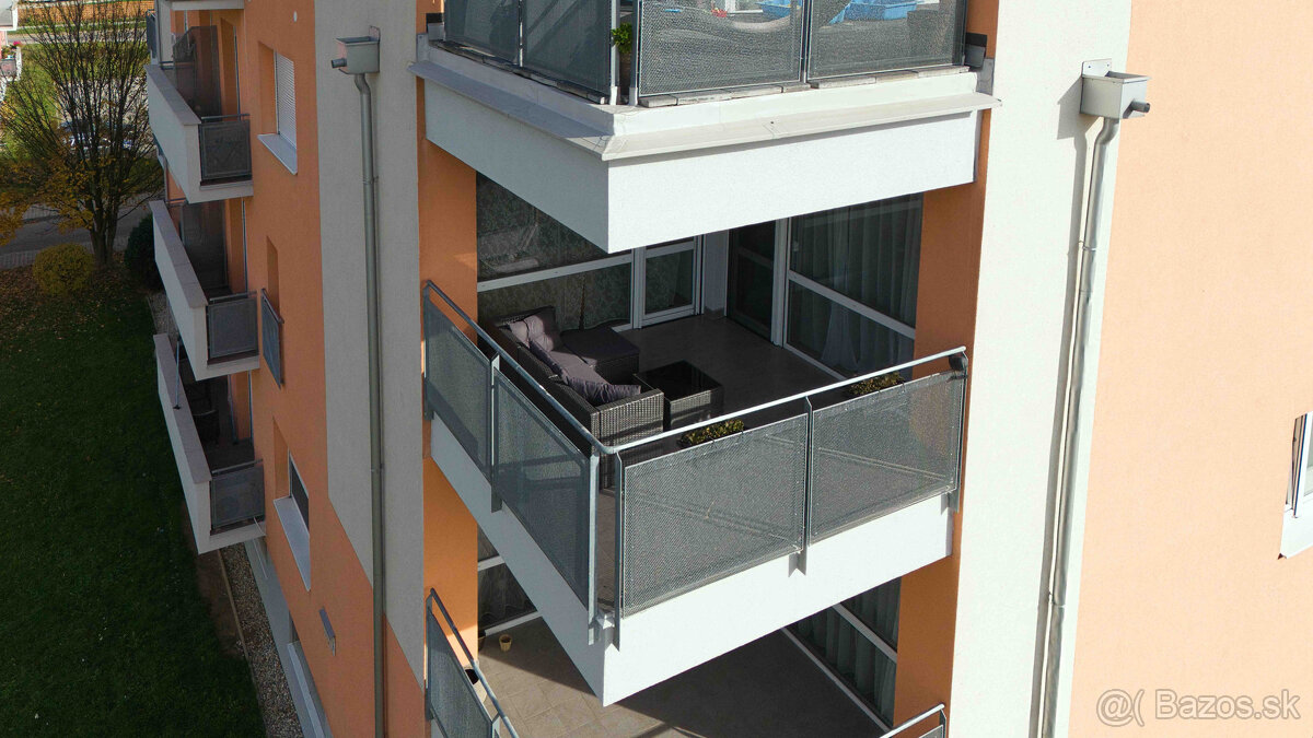 Na predaj 3-izbový byt s terasou Na Zongorke v Trenčíne - 17