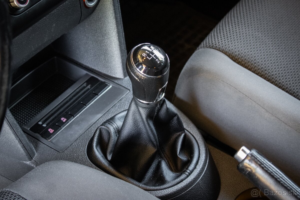 Volkswagen Touran 1.6 TDI BlueMotion Technology Comfortline - 17