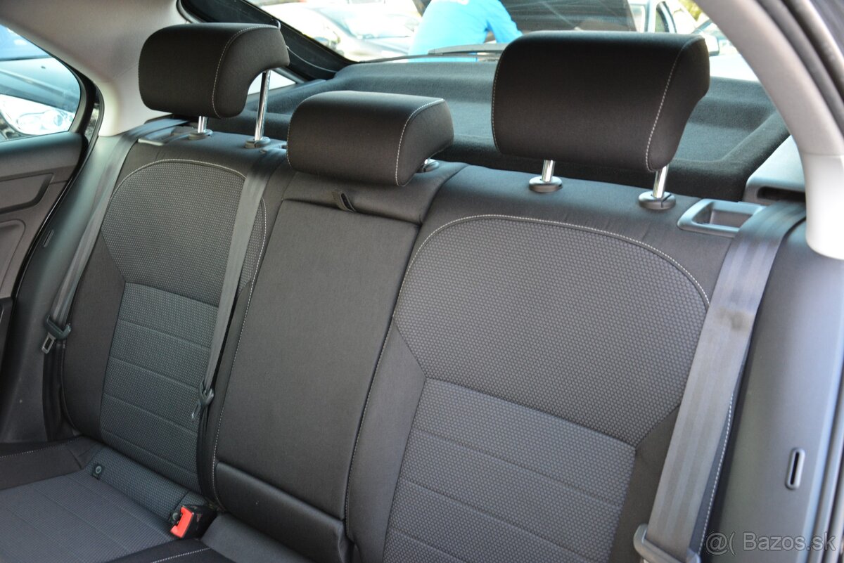 Škoda Rapid 1.60 TDi, Automat, TOP stav - 17
