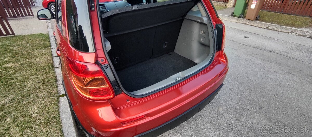 Suzuki SX4 1.6 benzín AUTOMAT - 17