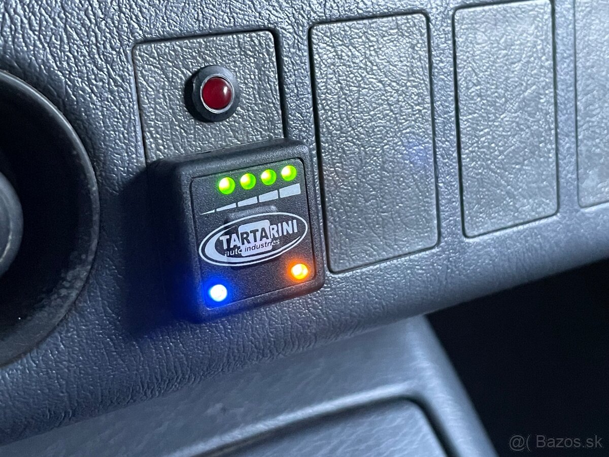 Toyota RAV 4 2.0i LPG, 4x4, AUTOMAT, Nová STK a EK - 17