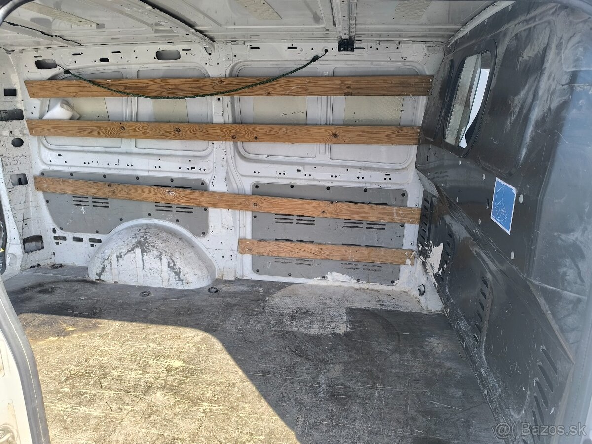 Mercedes-Benz Vito - 17