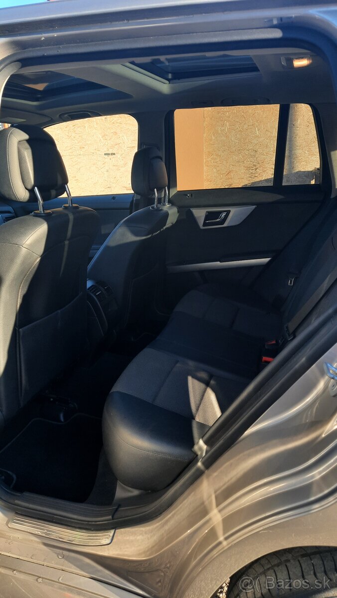 Predám Mercedes-Benz GLK 320 CDI 4MATIC A/T - 17