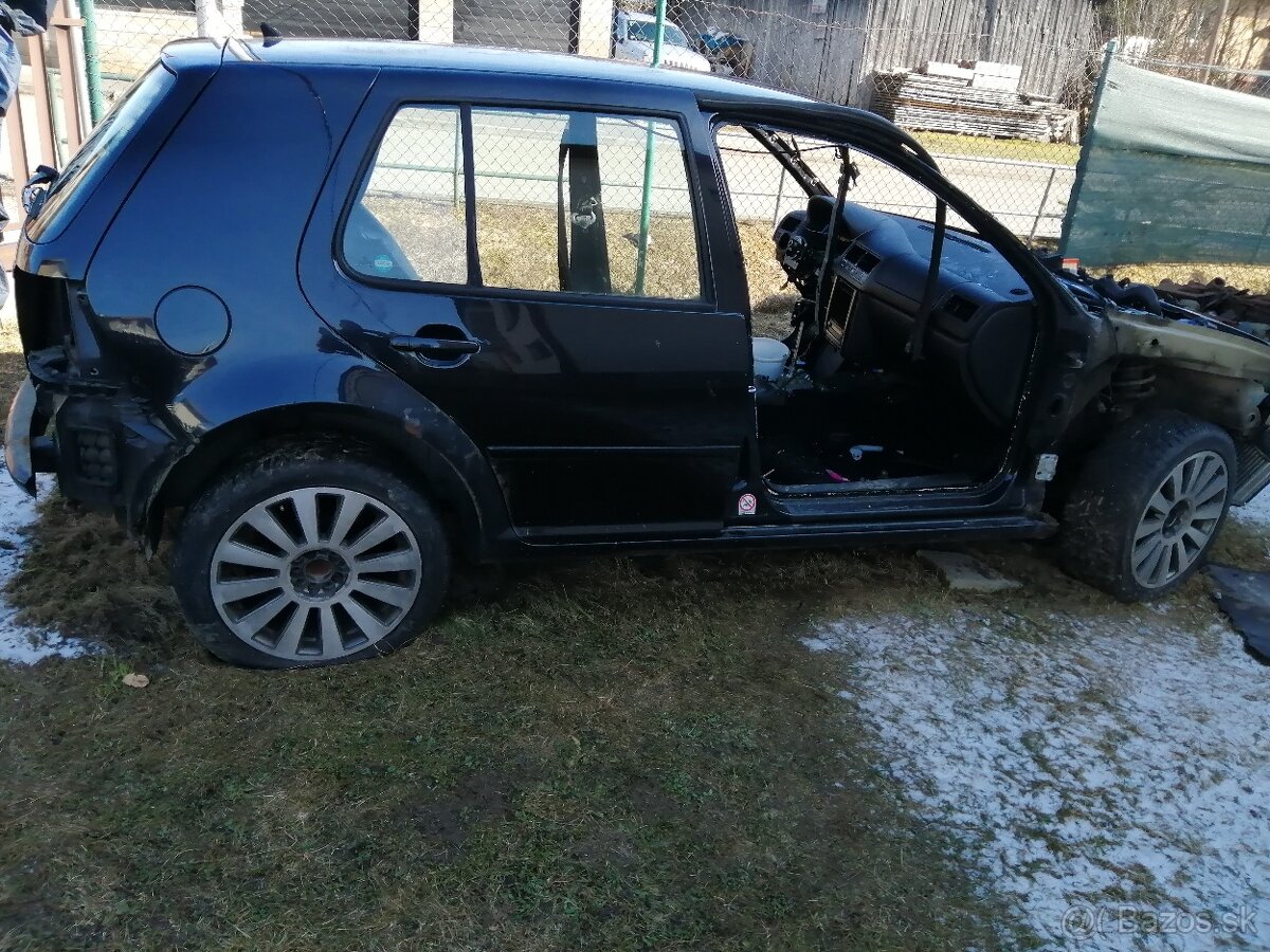 Golf 4 1,9 TDi 85 KW vcelku - 17