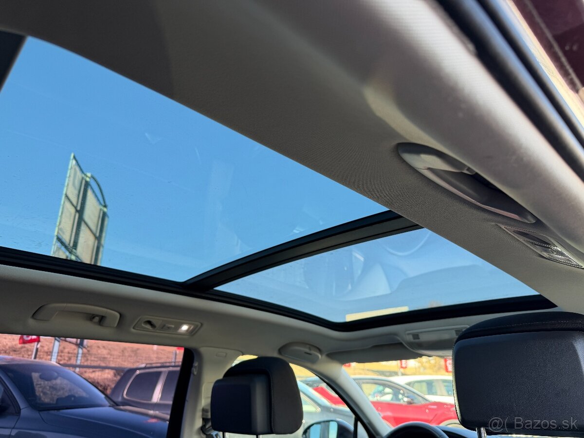 Volkswagen Passat Variant 2.0 TDI BMT Highline DSG - 17