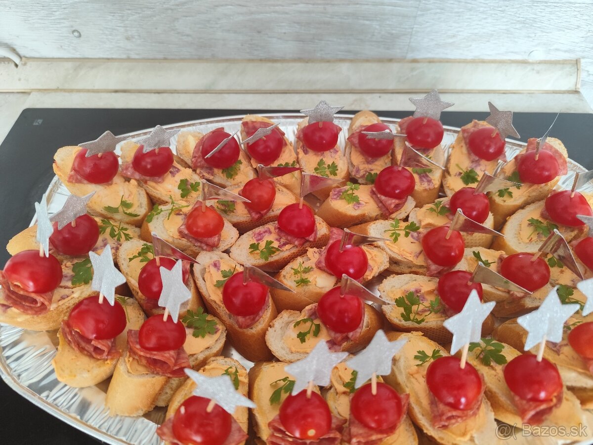 Obložené misy - 17