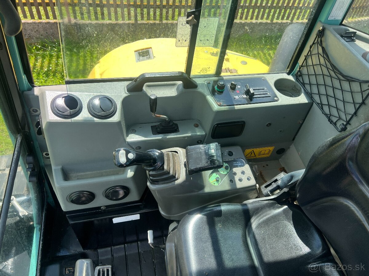 Mini bagr Yanmar VIO 50 bez přesahu zádě - 17
