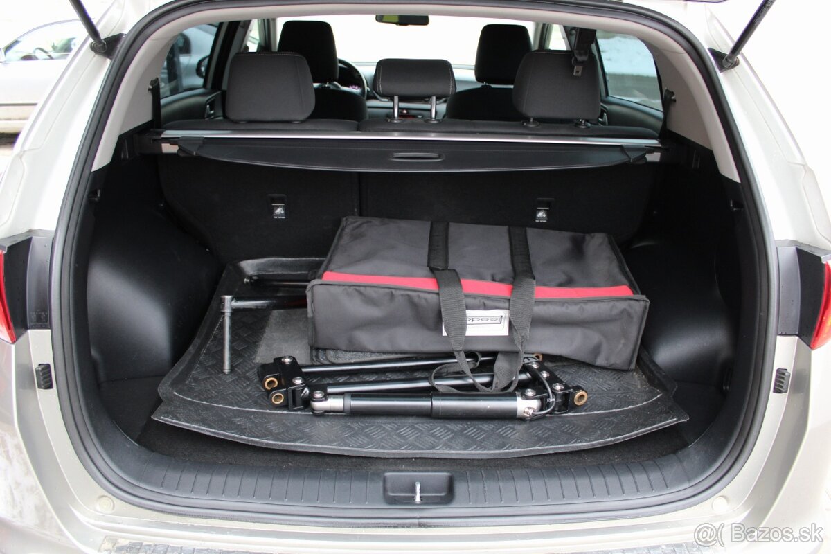 Kia Sportage 1.7 CRDi 2WD Gold - 17